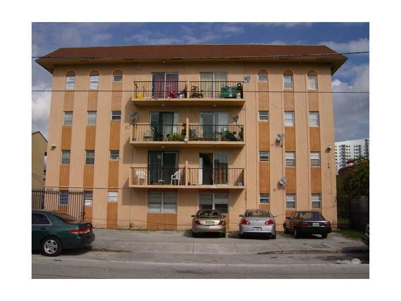 Property Photo: 555 SW 4 St 205 FL 33130