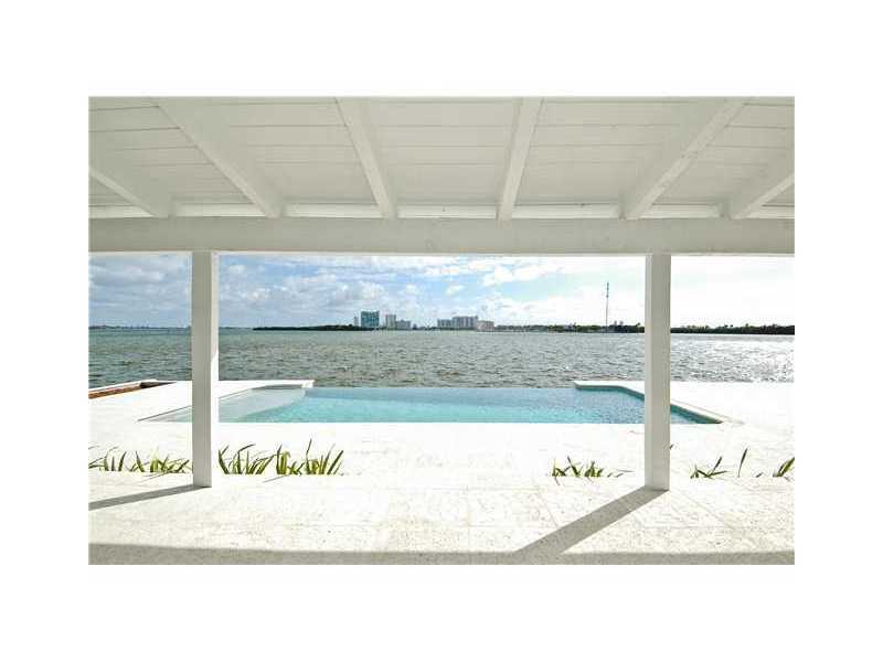 Property Photo: 1290 NE 83 St FL 33138