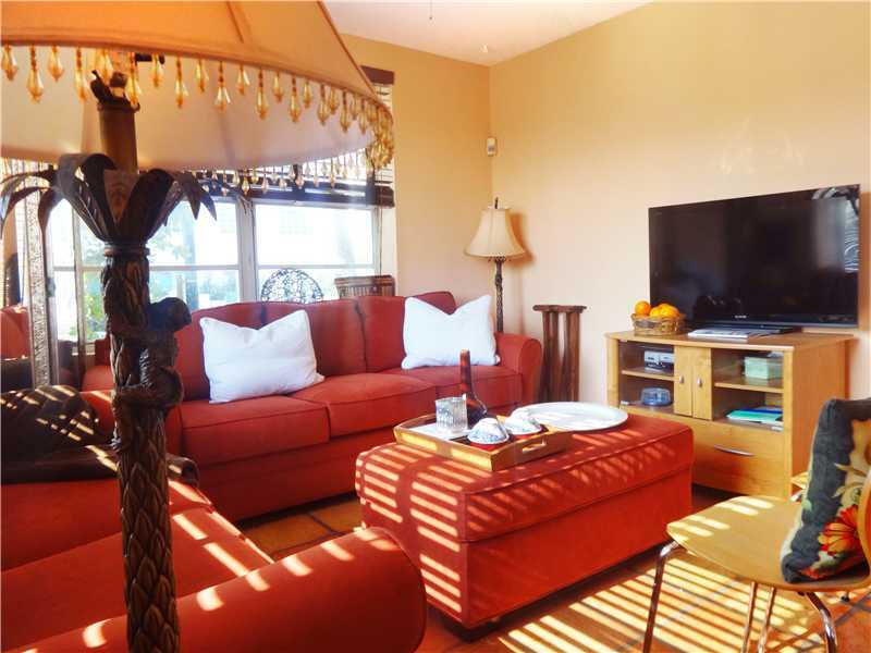 Property Photo:  1460 Ocean Dr 208  FL 33139 