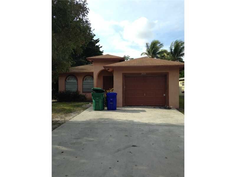Property Photo: 2920 NW 8 St FL 33311