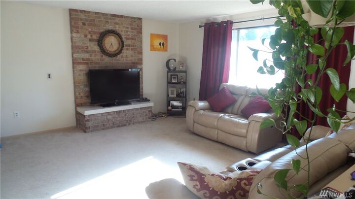 Property Photo:  5403 83rd Ave W  WA 98467 