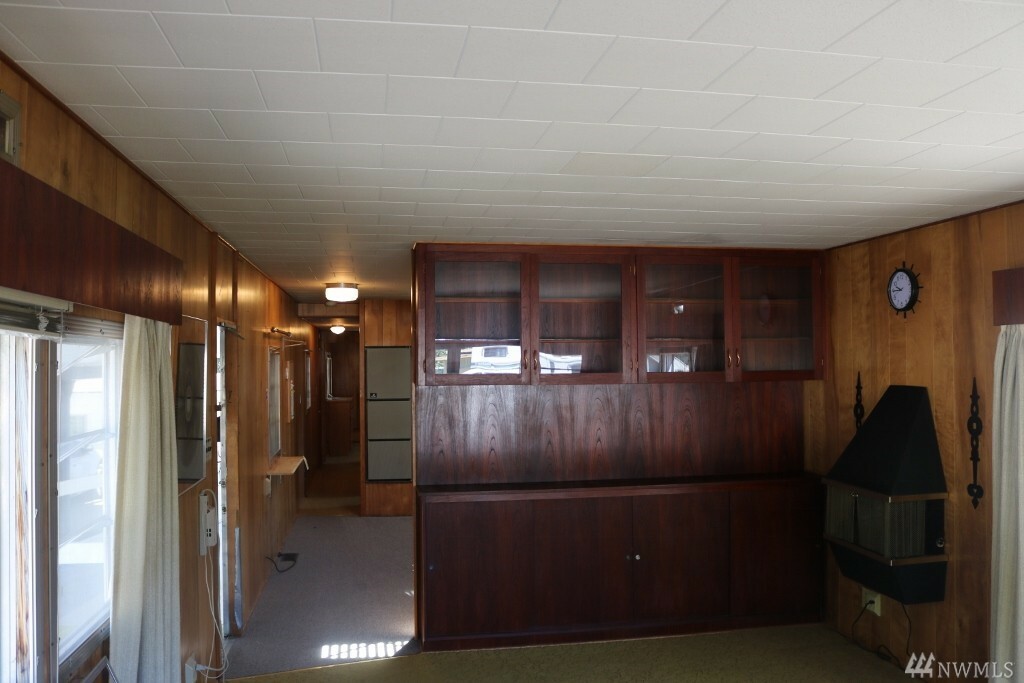 Property Photo: 8370 Harborview Rd 10 WA 98230