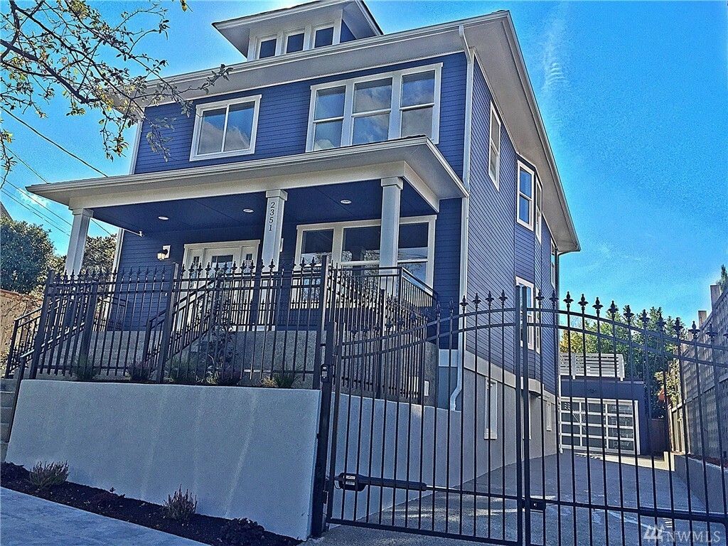 2351  11th Avenue E  Seattle WA 98102 photo