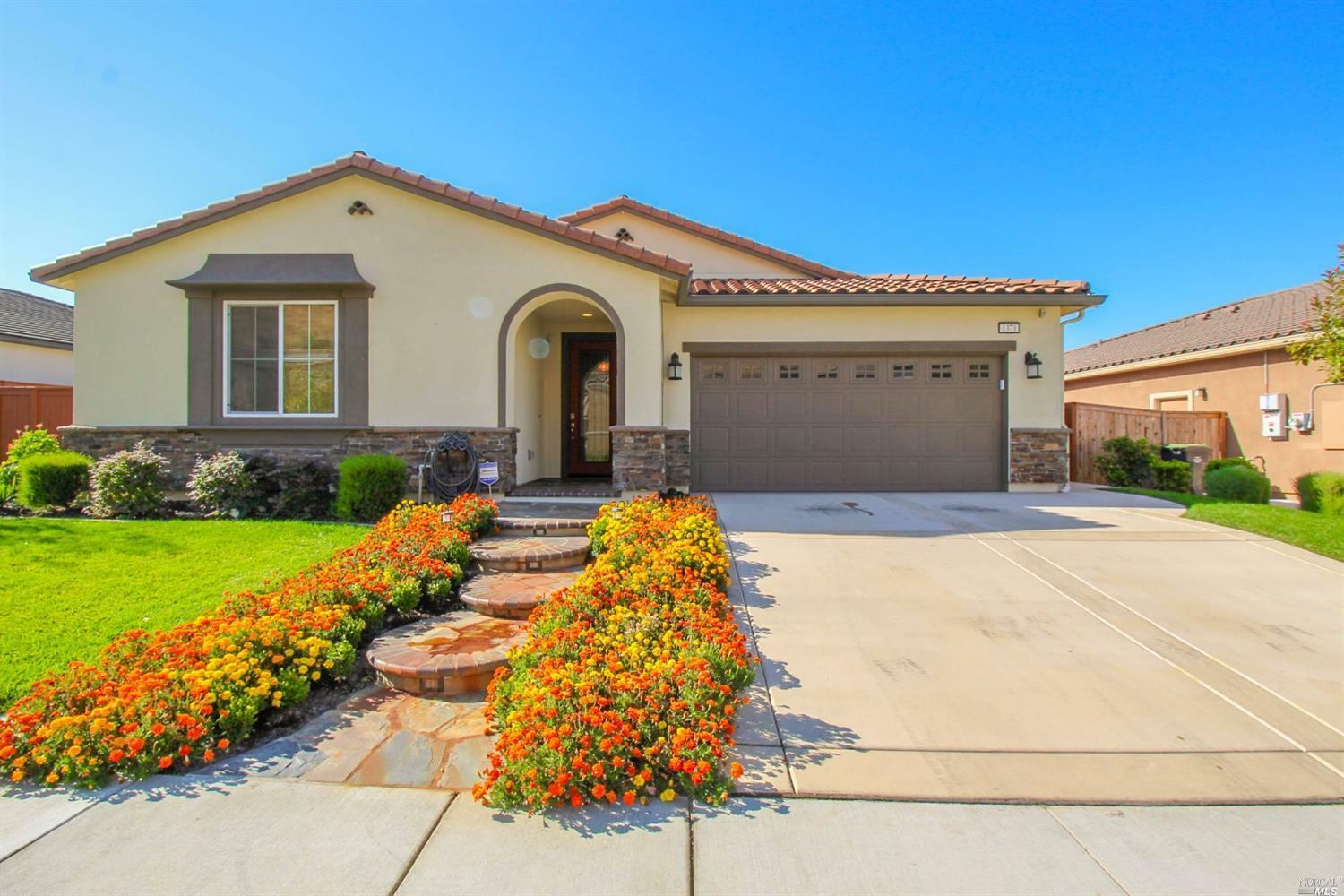 Property Photo:  1371 Couples Circle  CA 94533 