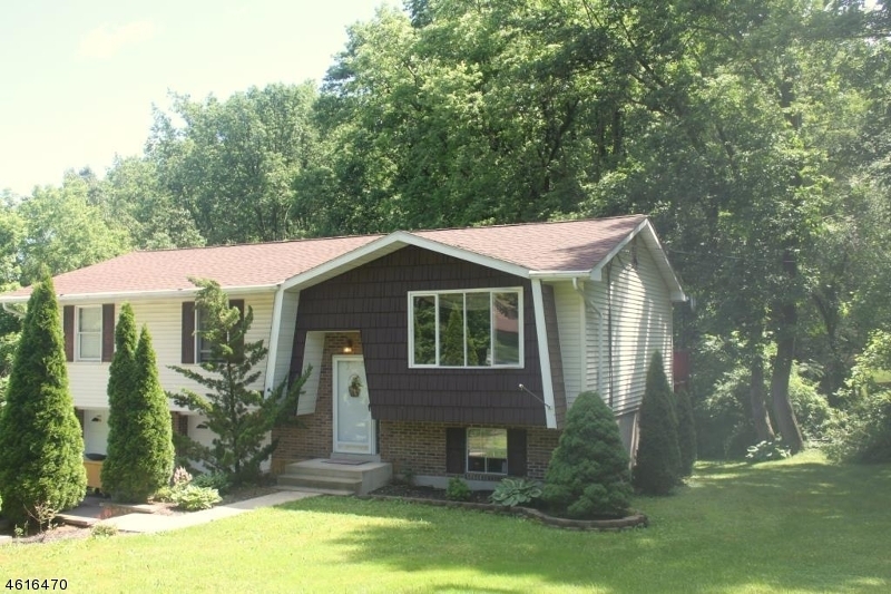 Property Photo:  1390 Ridge Rd  NJ 08865 