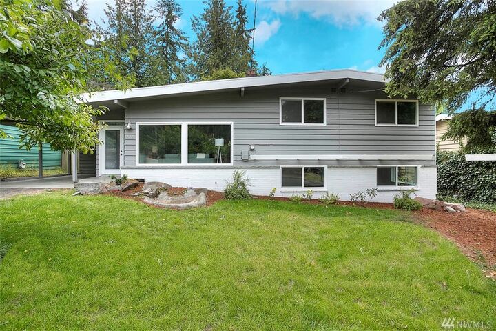 111 NE 158th St  Shoreline WA 98155 photo