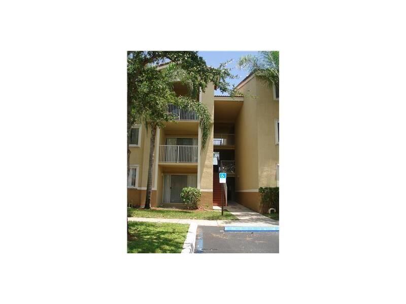 Property Photo: 2640 S University Dr 121 FL 33328