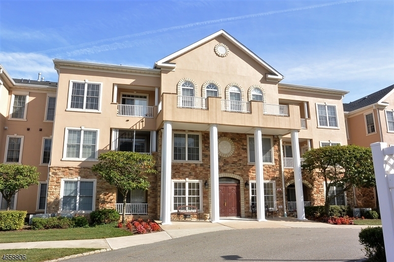 Property Photo:  1106 Franklin Ln  NJ 07866 