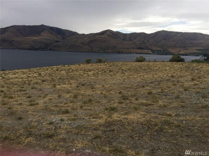 227 Crystal Dr  Chelan WA 98816 photo