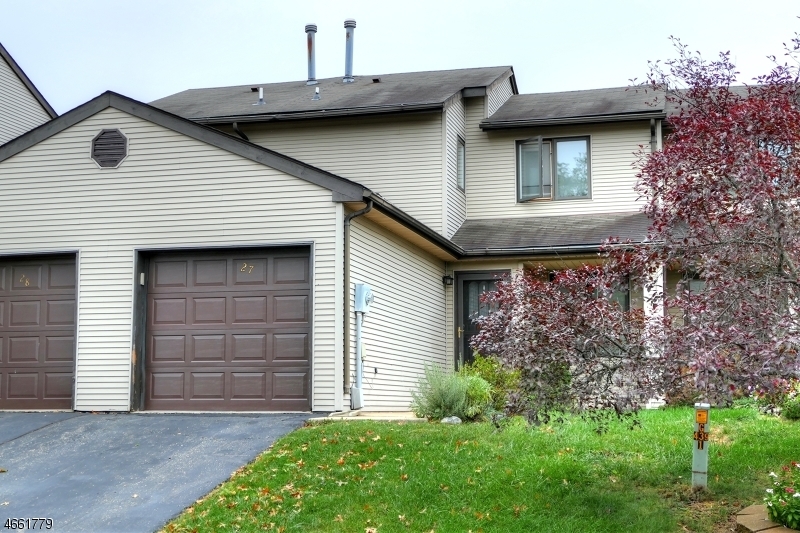 Property Photo: 27 Hemlock Ct NJ 08822