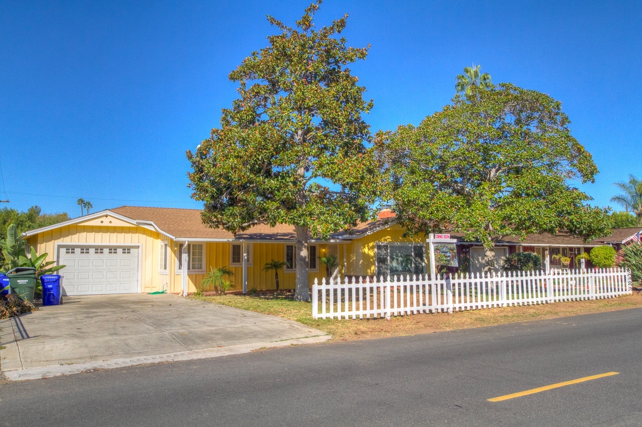 Property Photo: 519 Orange Grove CA 92084