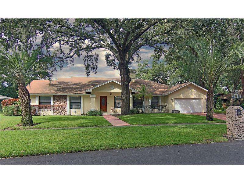 Property Photo: 4624 Gatlin Oaks Lane FL 32806
