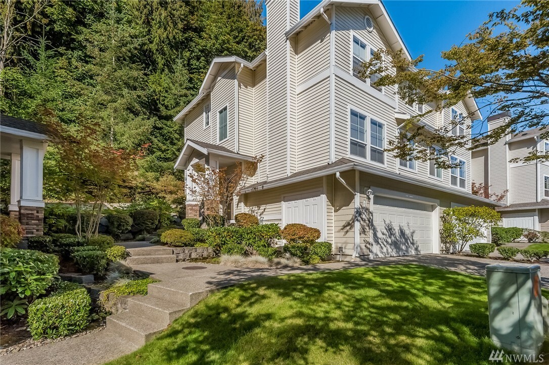 Property Photo:  22015 39th Place S 13-1  WA 98032 