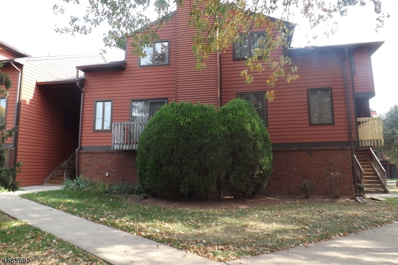 Property Photo:  103 Village Cmns 103  NJ 08822 