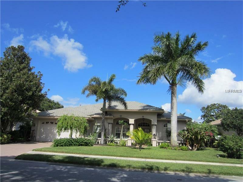 Property Photo:  8507 Park Shore Lane  FL 34238 