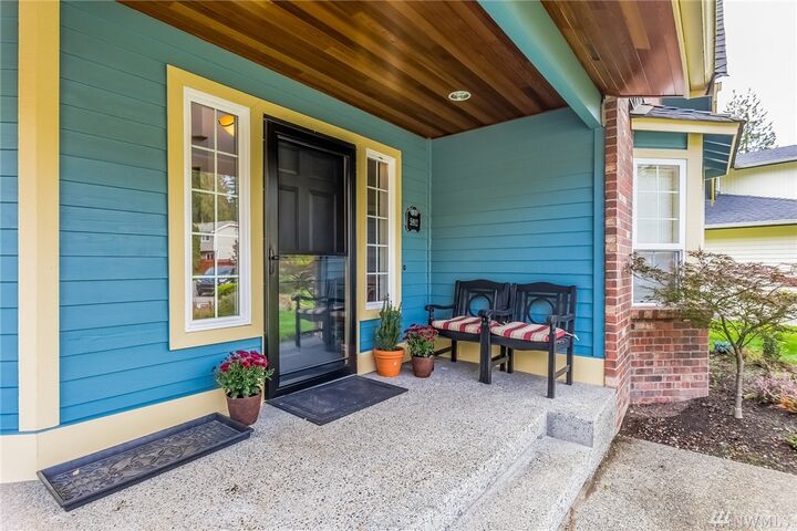 Property Photo: 5912 157th St SW WA 98026