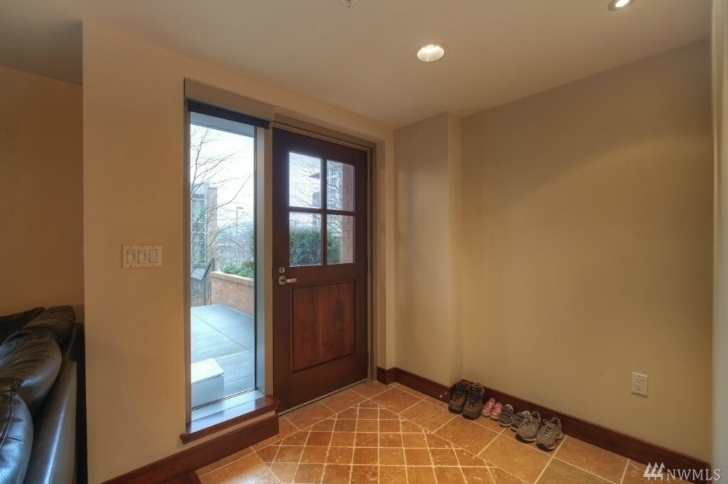 Property Photo: 10660 NE 9th Place WA 98004
