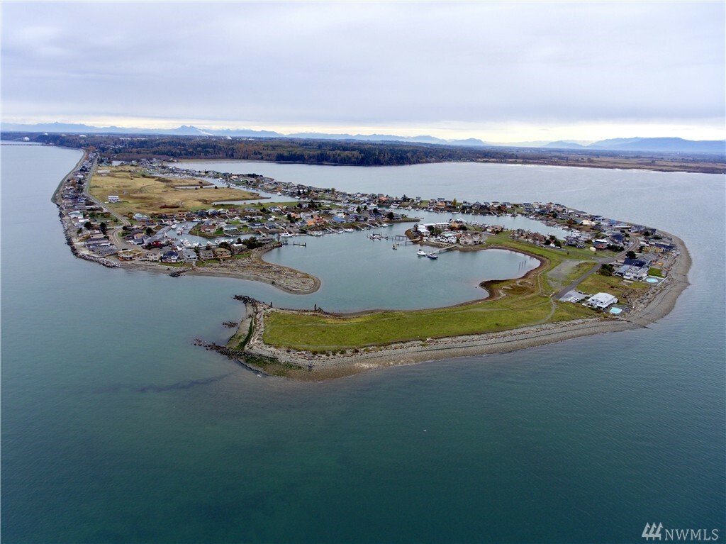 Property Photo: 4077 Sucia Dr WA 98248