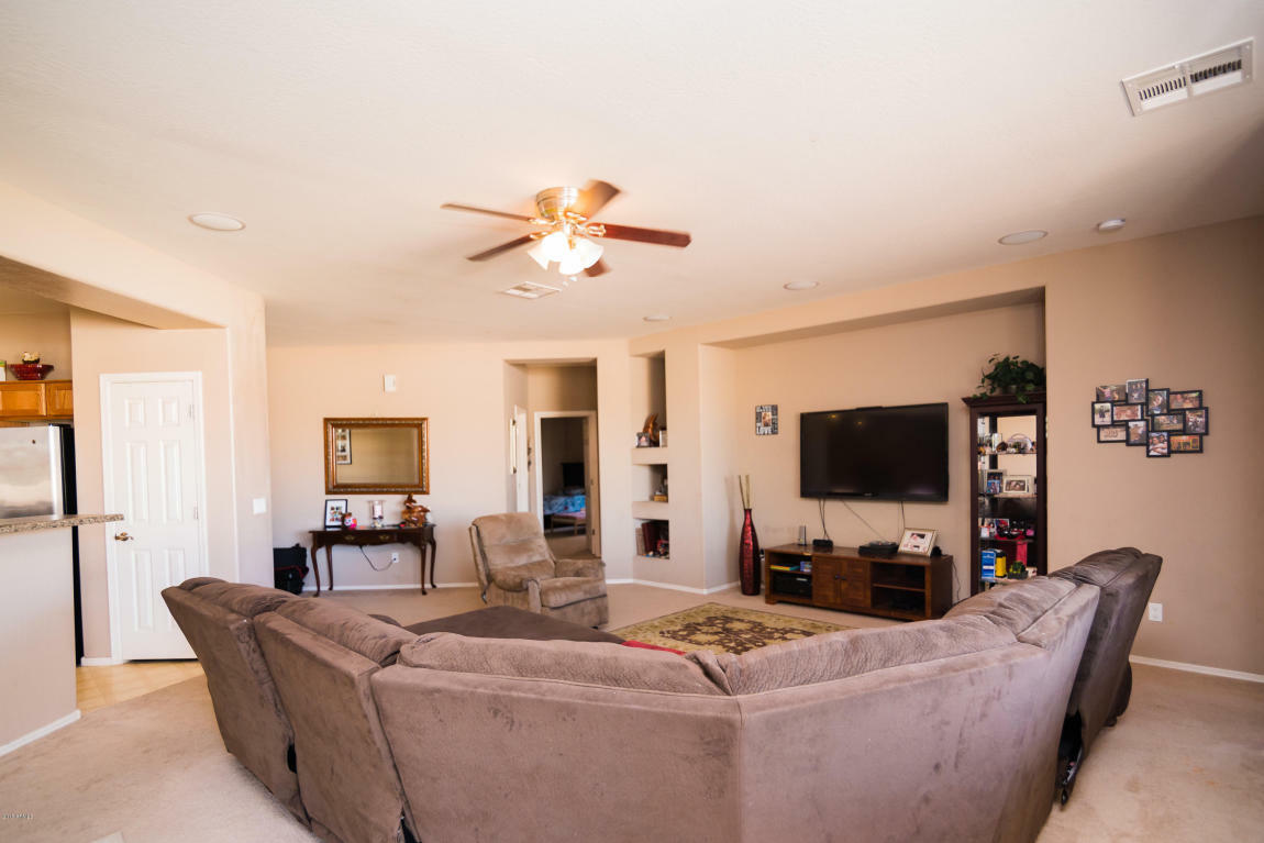 Property Photo:  44098 W Palo Teca Road  AZ 85138 