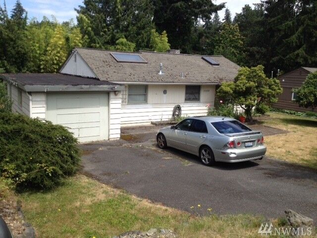 Property Photo:  10428 SE 13th Street  WA 98004 