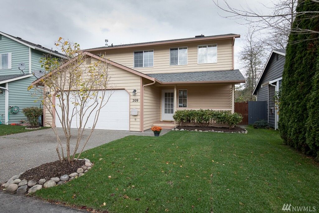 Property Photo: 209 Wildwood Place WA 98294