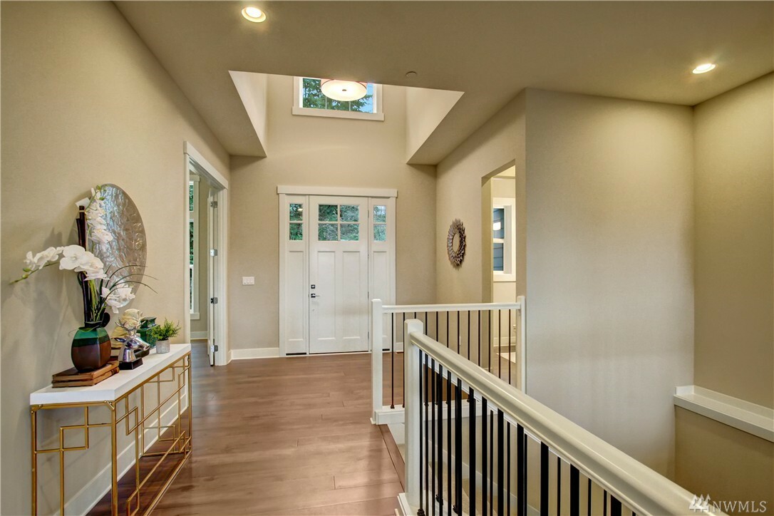 Property Photo: 17500 72nd Ave W WA 98026