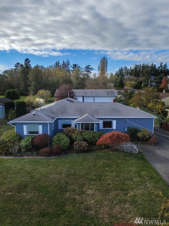 Property Photo:  3208 K Ave  WA 98221 