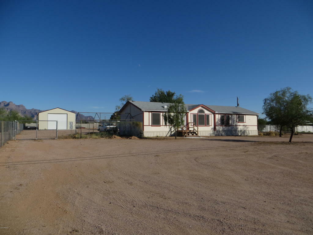 Property Photo:  1823 N Valley Drive  AZ 85120 