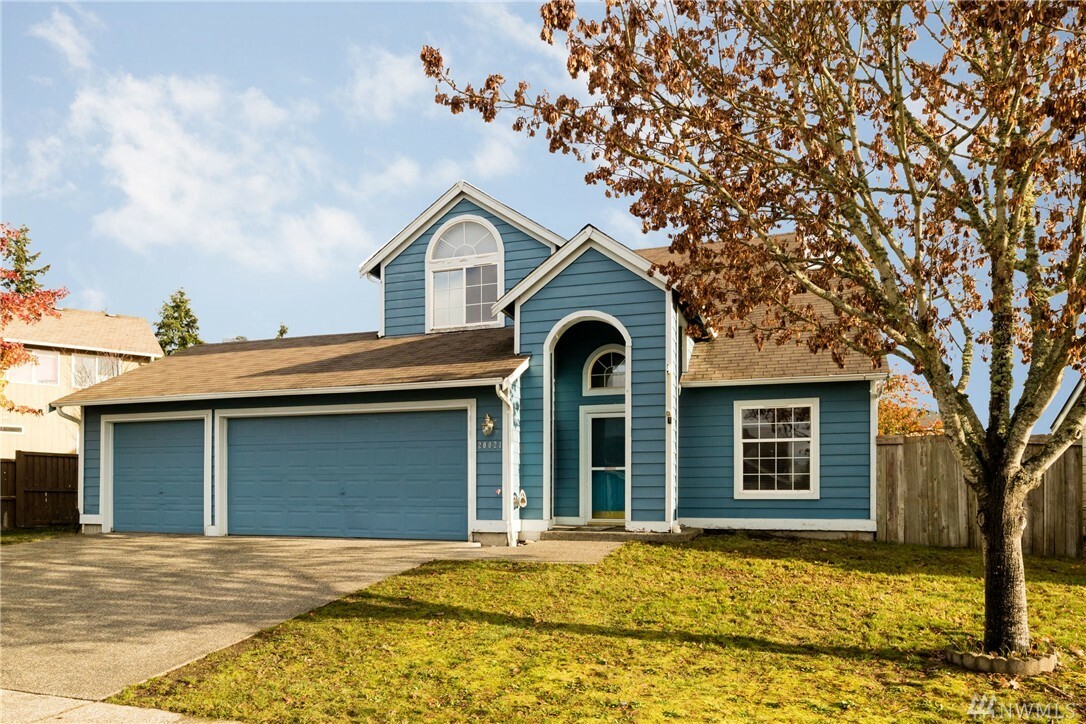 Property Photo: 20021 10th Av Ct E WA 98387