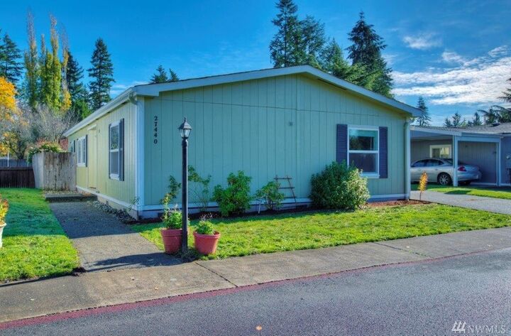 Property Photo: 27440 151st Place SE 129 WA 98042