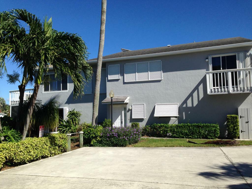 Property Photo:  2496 Harbour Cove Drive  FL 34949 