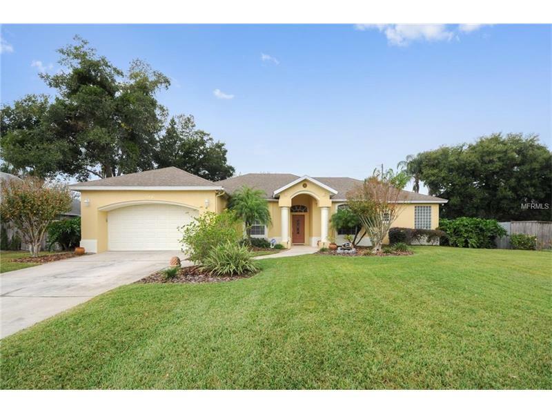 Property Photo:  1059 Palm Cove Drive  FL 32835 