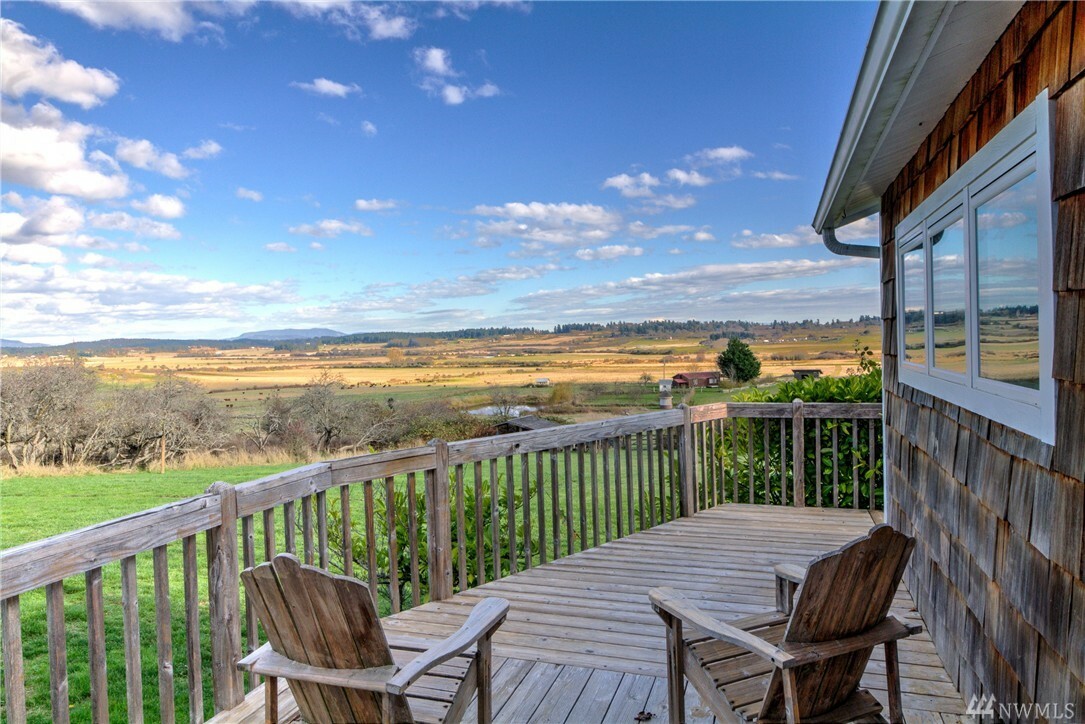 Property Photo:  1408 Bailer Hill Rd  WA 98250 