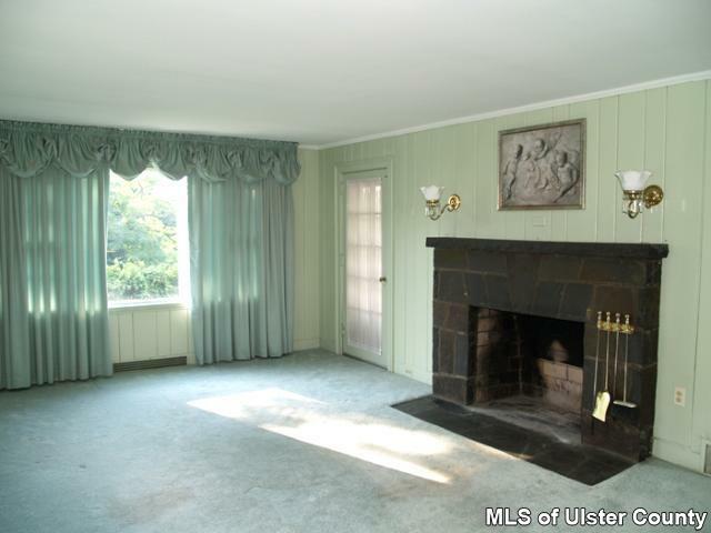 Property Photo:  93 Florence  NY 12401 