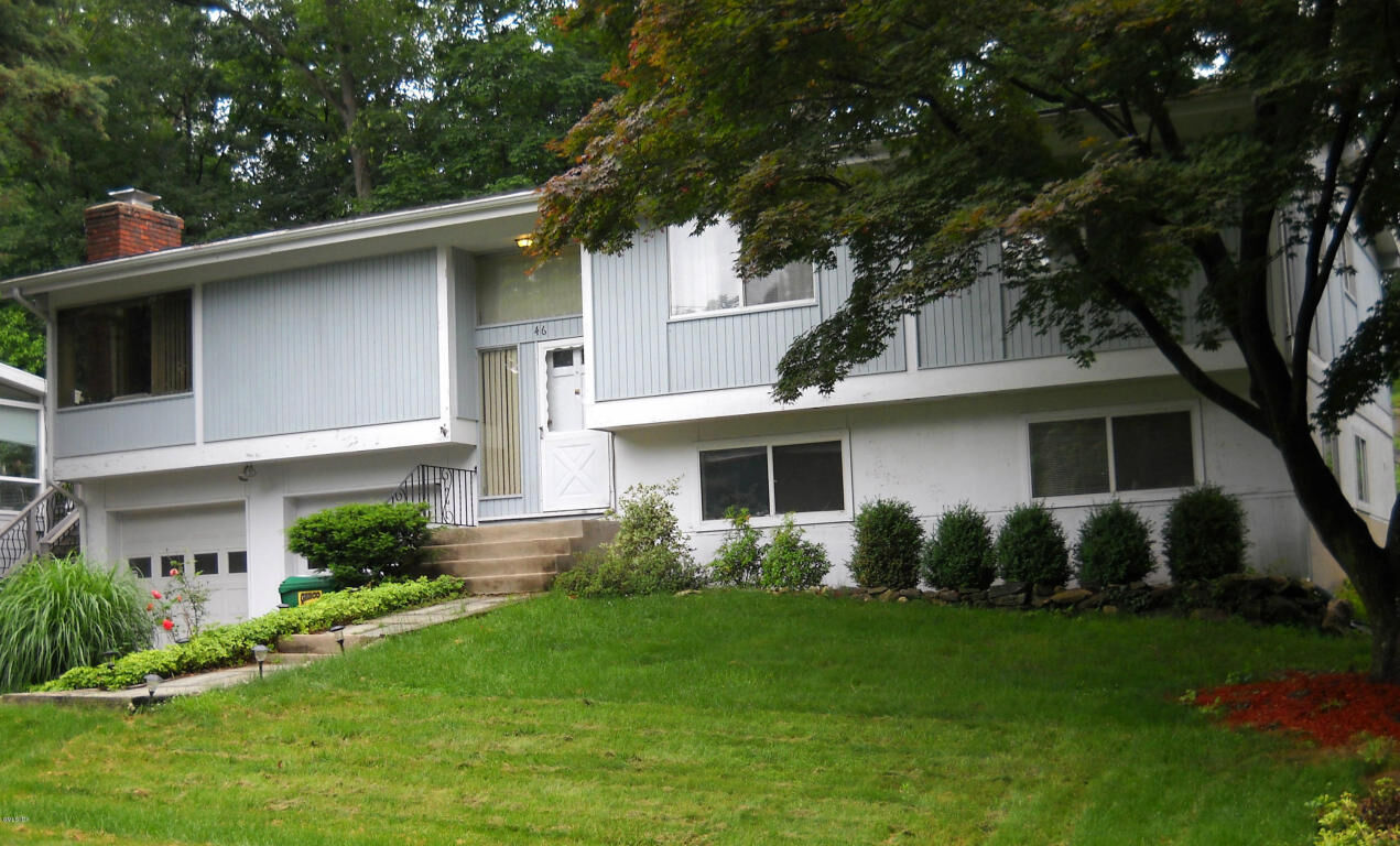 Property Photo:  46 Crawford Terrace  CT 06878 