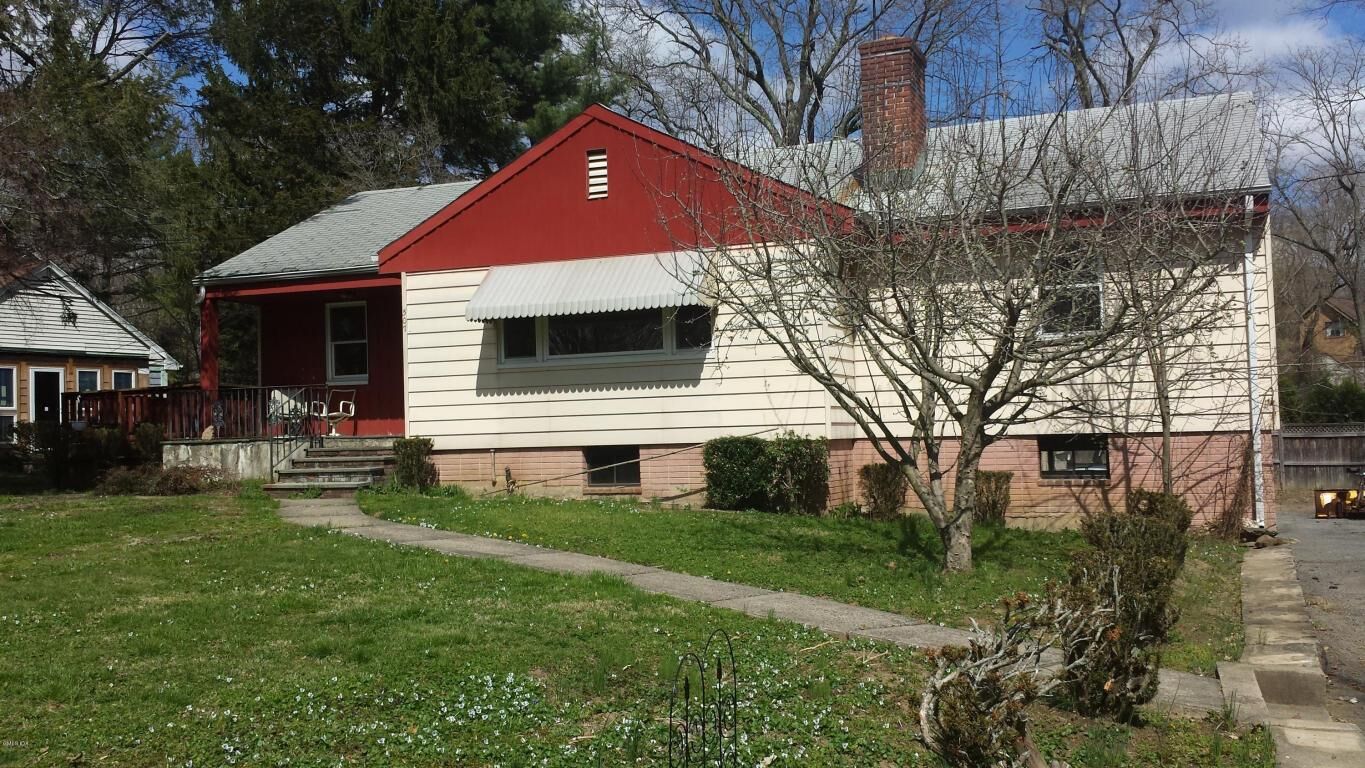 Property Photo:  507 River Road  CT 06807 