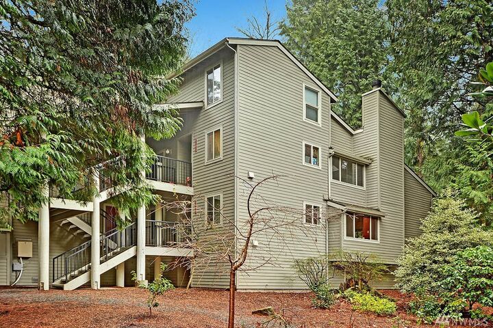 8009 146th Ave NE A  Redmond WA 98052 photo