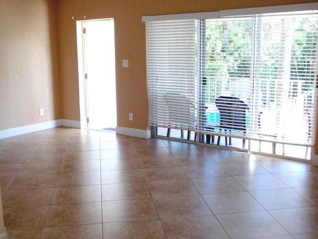 Property Photo:  1907 NE 2nd Street 3  FL 33441 