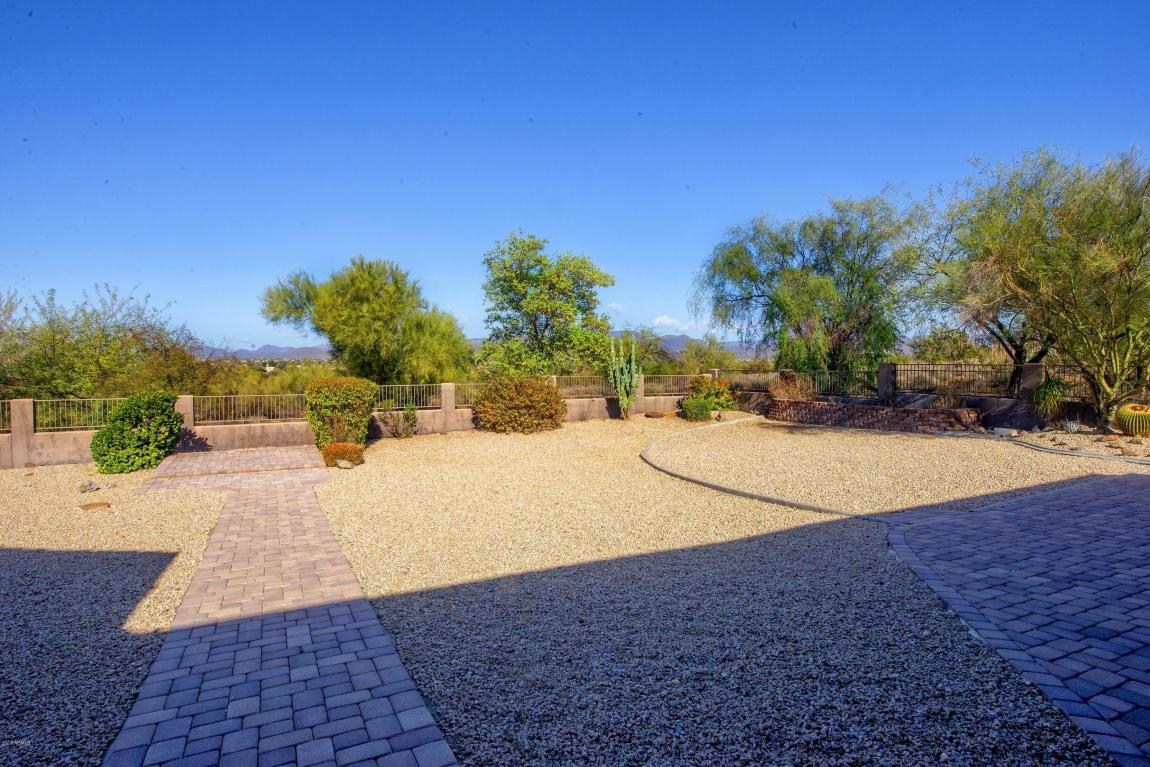 Property Photo:  24 E Sagebrush Drive  AZ 85085 