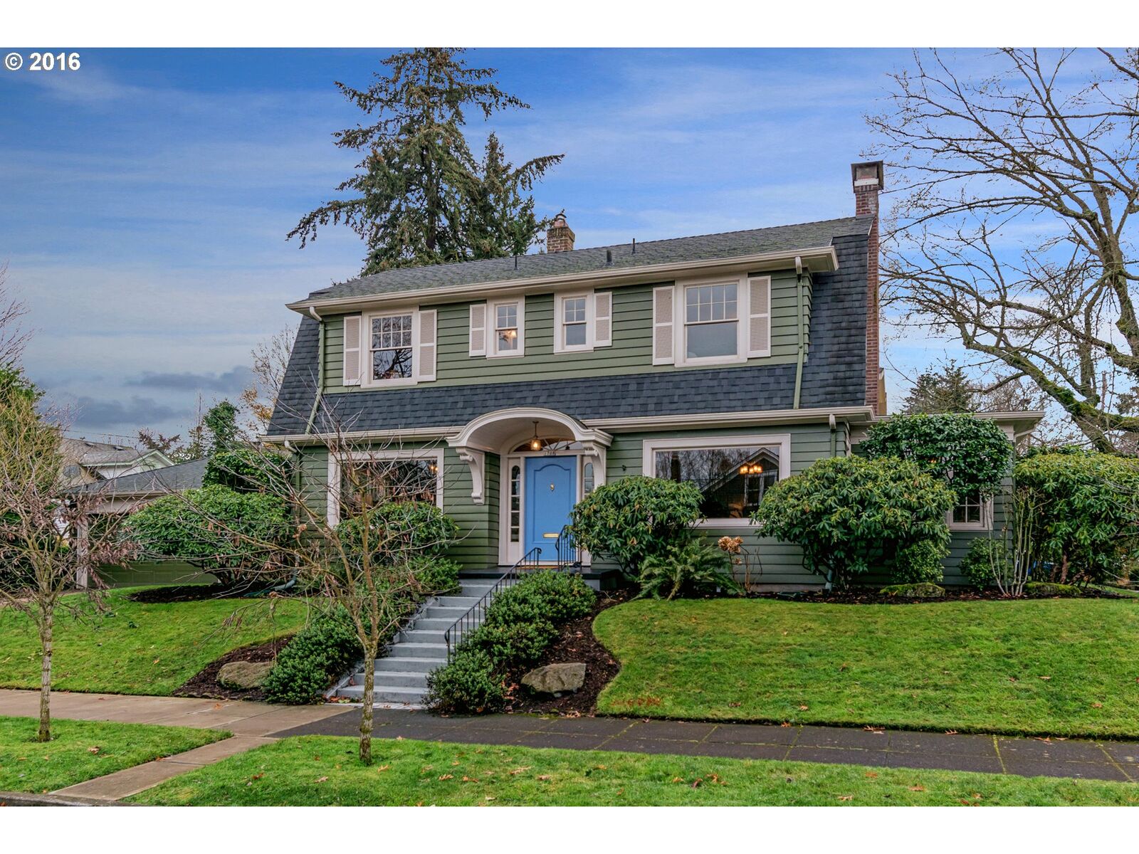 Property Photo:  1708 NE Klickitat St  OR 97212 