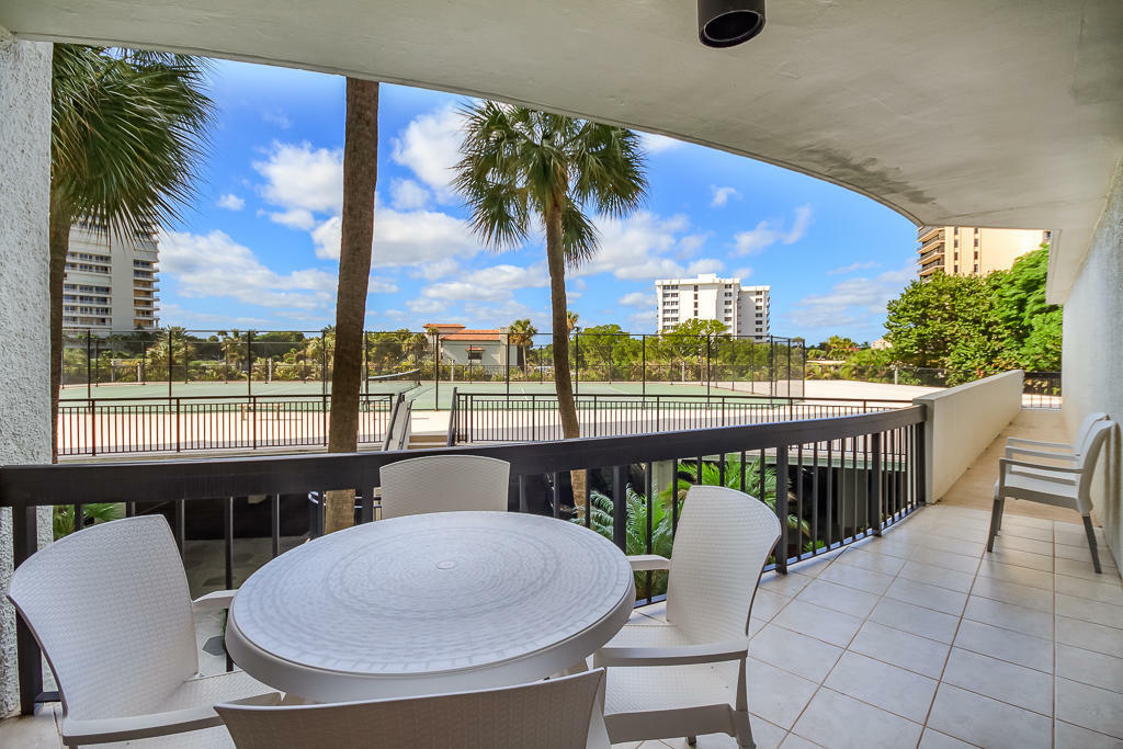 Property Photo:  4545 N Ocean Boulevard 2-D  FL 33431 