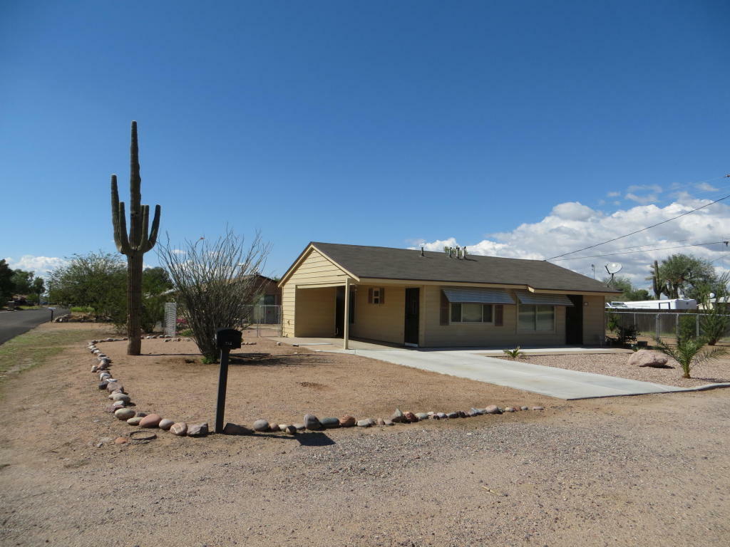 Property Photo:  512 S Meridian Road  AZ 85120 