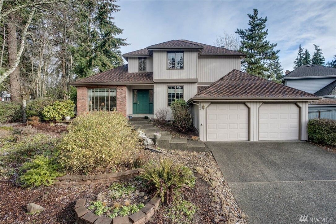 Property Photo:  4304 239th Place SE  WA 98029 