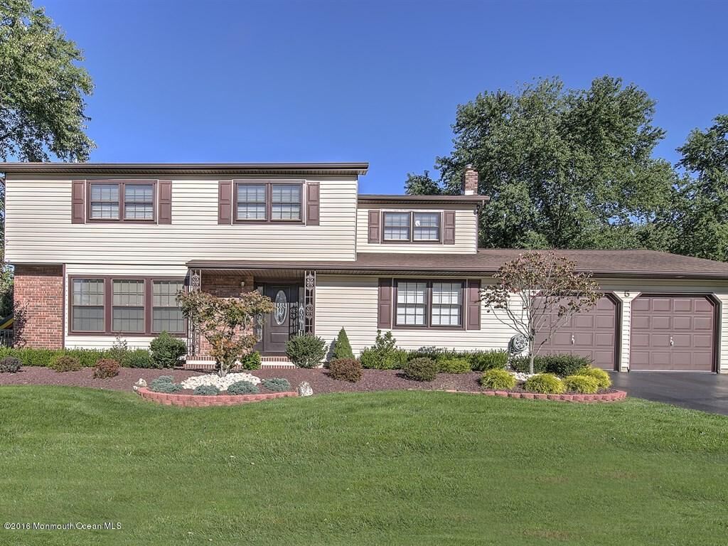 Property Photo:  5 Chesley Court  NJ 07751 