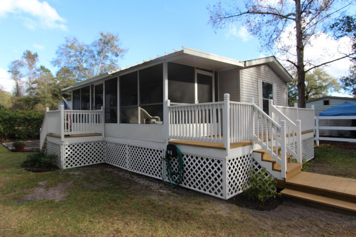 Property Photo: 107 Kerry Drive FL 32189