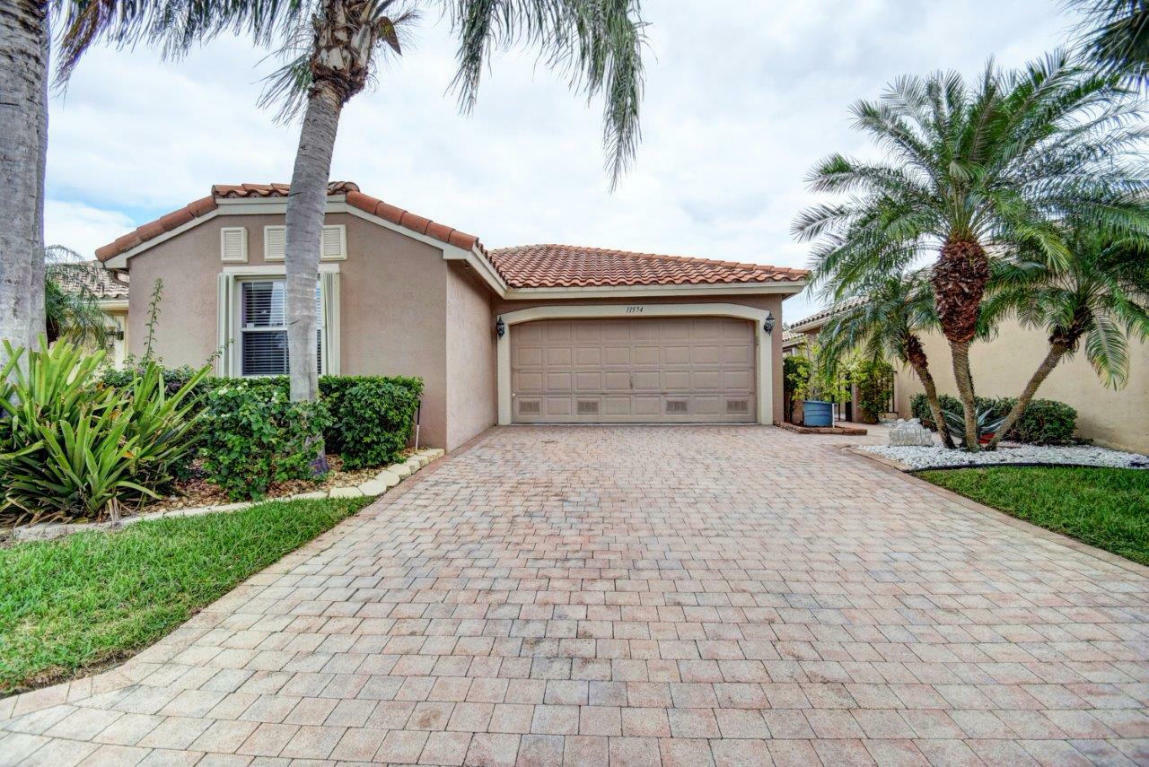 Property Photo:  11574 Colonnade Drive  FL 33437 