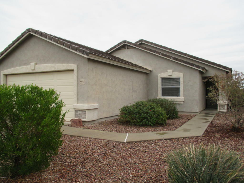 Property Photo:  22757 W Papago Street  AZ 85326 