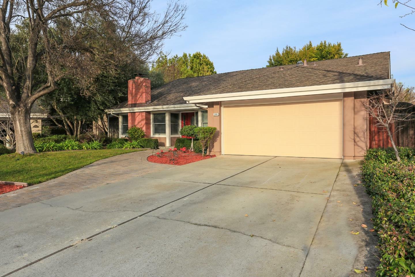 Property Photo:  2948 Faircliff Court  CA 95125 