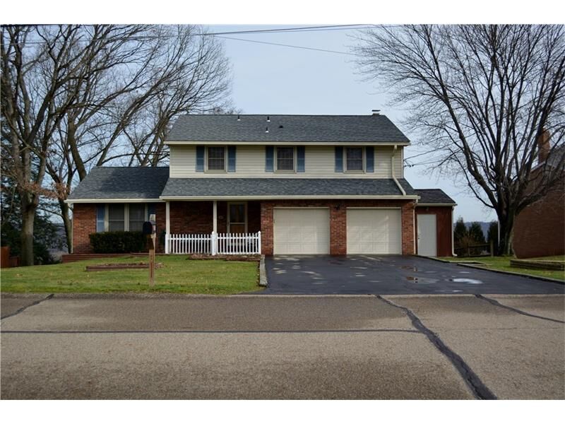 Property Photo:  107 Wynview Drive  PA 15108 