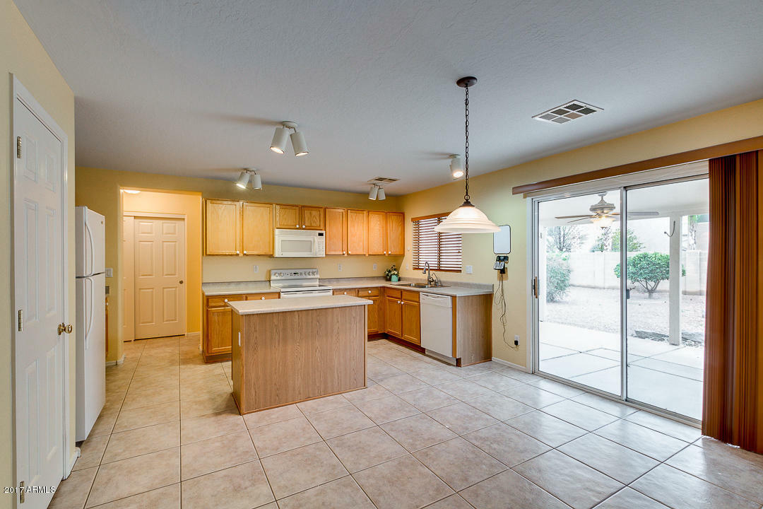 Property Photo:  3219 E San Manuel Road  AZ 85143 